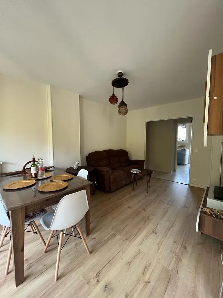 4- Rooms Appartement In Nice Parking F4